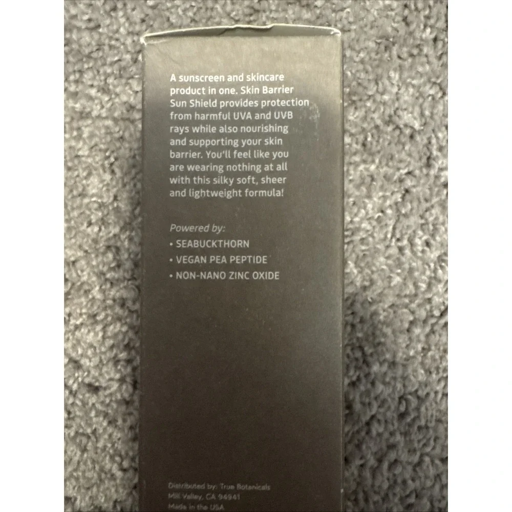 TRUE BOTANICALS Skin Barrier BROAD SPECTRUM SUNSCREEN SPF30 SUN SHIELD 1.7OZ